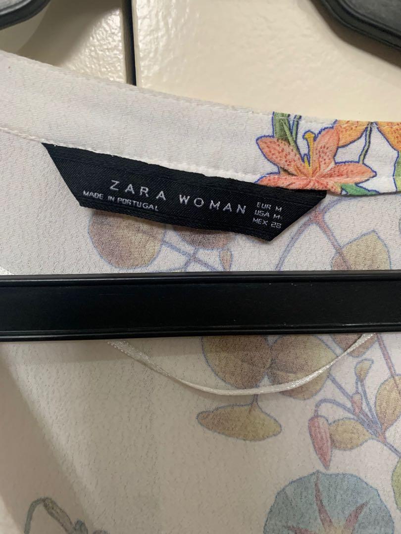 Zara Floral Longsleeve Top (Category: Longsleeves) located in Lapu Lapu. Submitted by everythingcutefinds (Listing ID 1125739374, Image 2). Description: Fits small-medium frames.