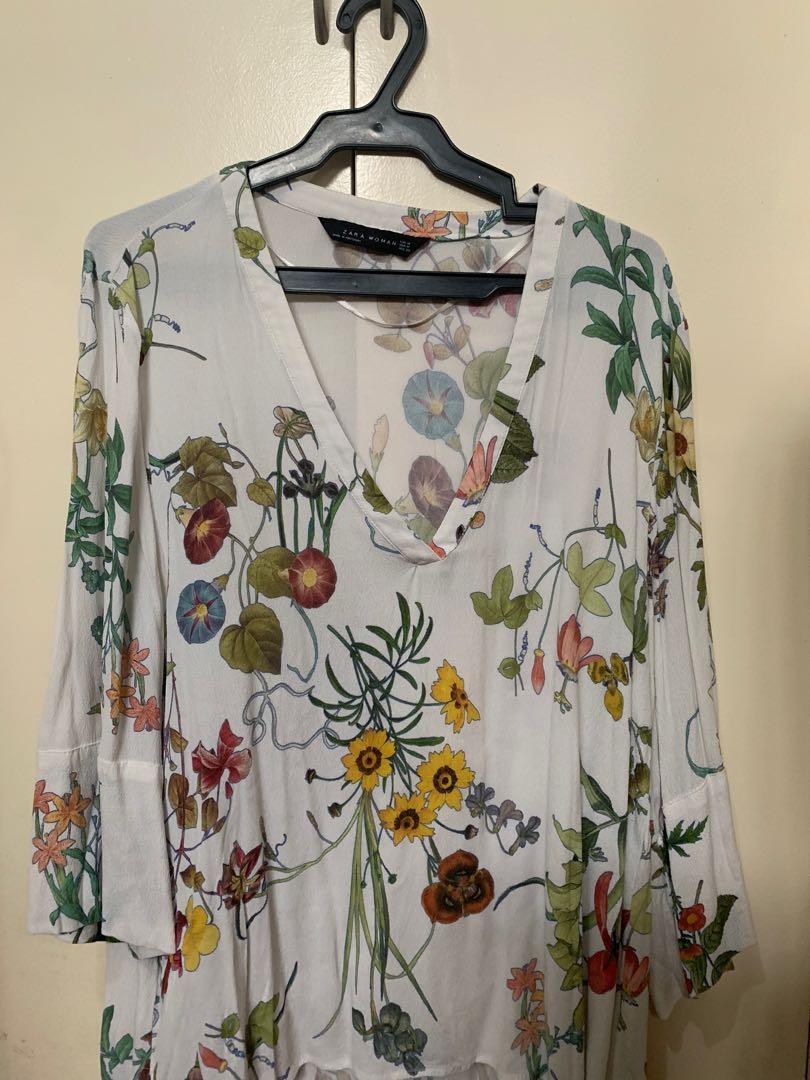 Zara Floral Longsleeve Top (Category: Longsleeves) located in Lapu Lapu. Submitted by everythingcutefinds (Listing ID 1125739374, Image 1). Description: Fits small-medium frames.