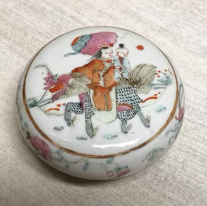 鼻煙壺 麒麟賜福 中国 麒麟送子 创汇期·麒麟剔红鼻烟壶, 鼻煙壺 麒麟賜福 中国 麒麟送子 创汇期·麒麟剔红鼻烟壶,