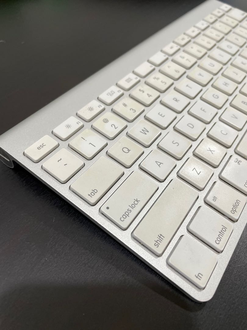 Apple Magic Keyboard (not working properly), Computers & Tech, Parts