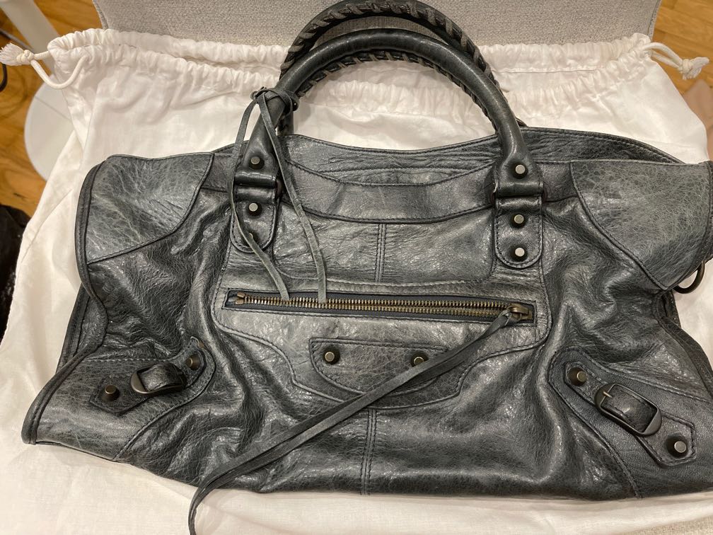 Balenciaga Part Time Bag Women s Fashion Bags Wallets Shoulder Bags on Carousell