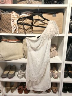 (Category: ) located in . Submitted by clearingmywardrodeforspace (Listing ID 1126030878, Image 1). Description: .