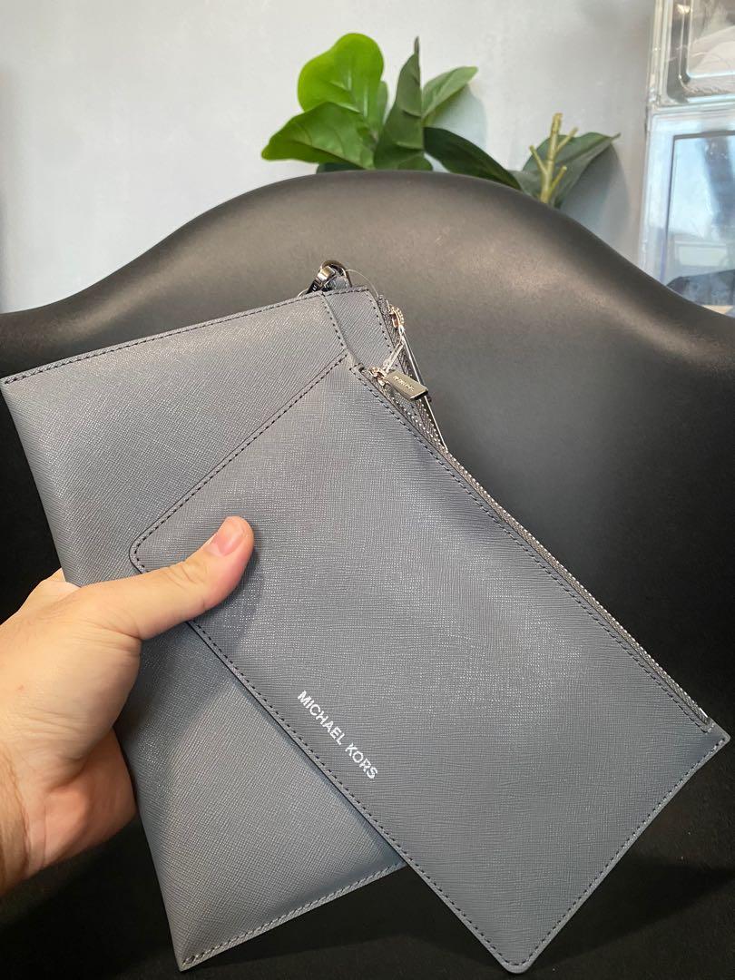 Michael kors gray wristlet online