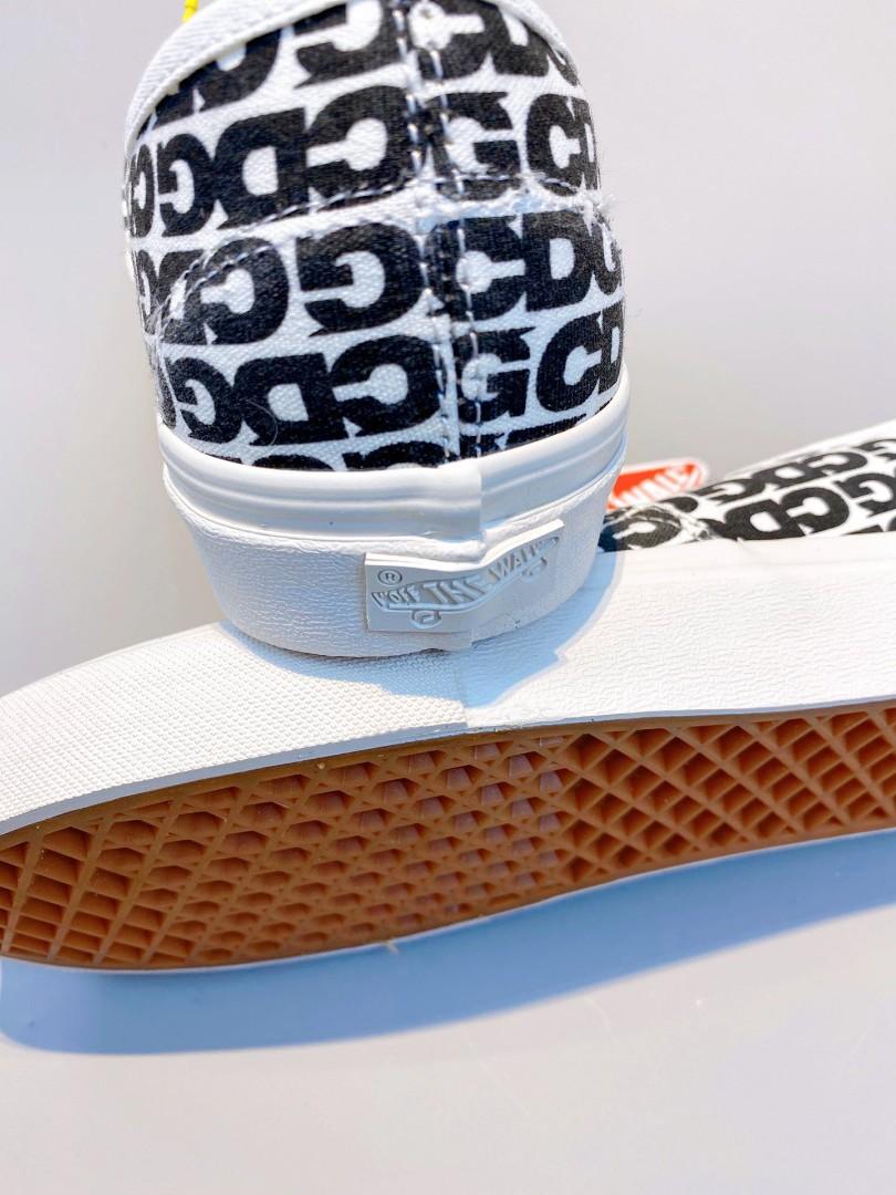 Cdg deals vans authentic