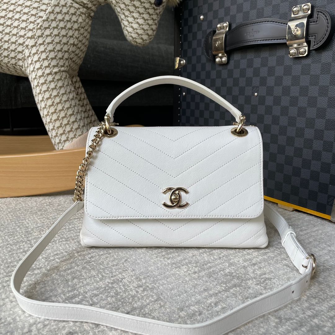 Chanel chevron chic top hot sale handle