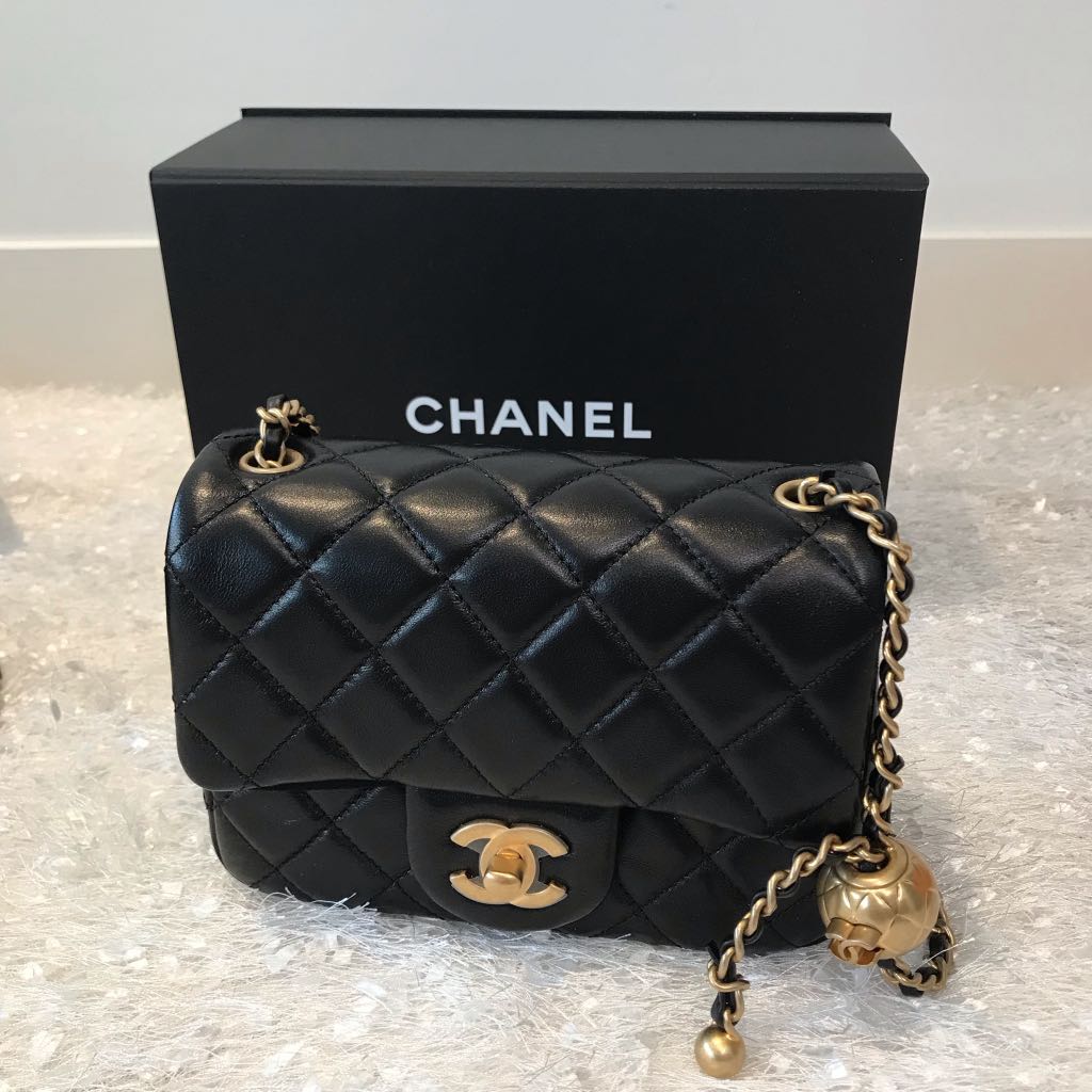 Chanel 全新黑色金球Classic Flap 17cm 方胖子Mini Square (Full set), 名牌, 手袋及銀包-  Carousell