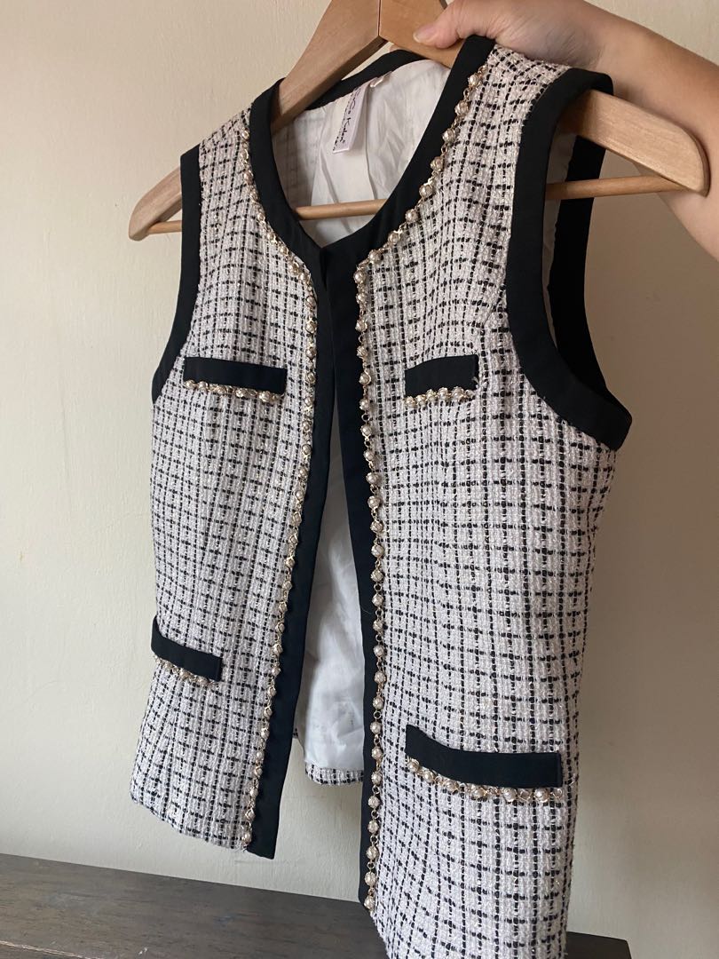 Chanel vest hotsell