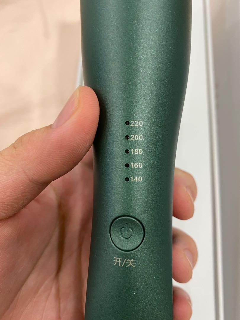 Corn volume Hair crimper iron straightener , Beauty & Personal Care, Hair on Carousell