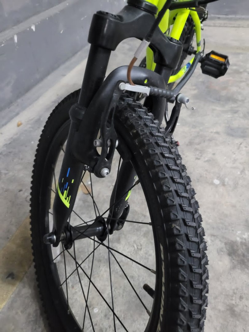 Rockrider st hotsell 520 amarilla