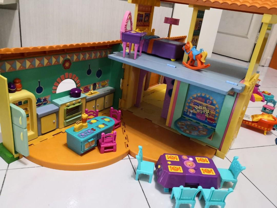 Dora the 2025 explorer dollhouse furniture