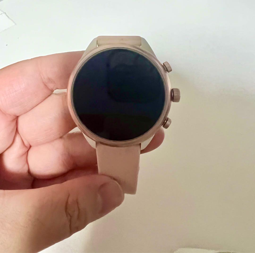 Fossil sport smartwatch blush store
