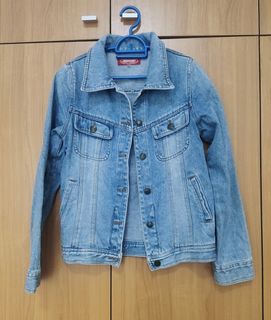 (Category: ) located in . Submitted by ate0688 (Listing ID 1125022657, Image 1). Description: .