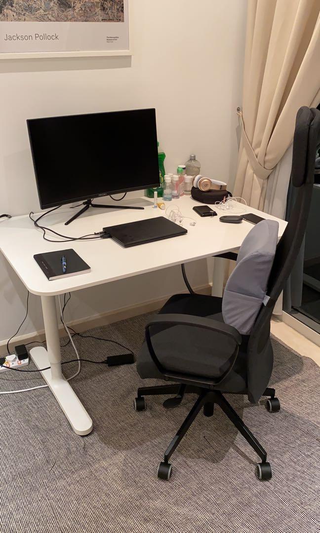 Bekant online white desk