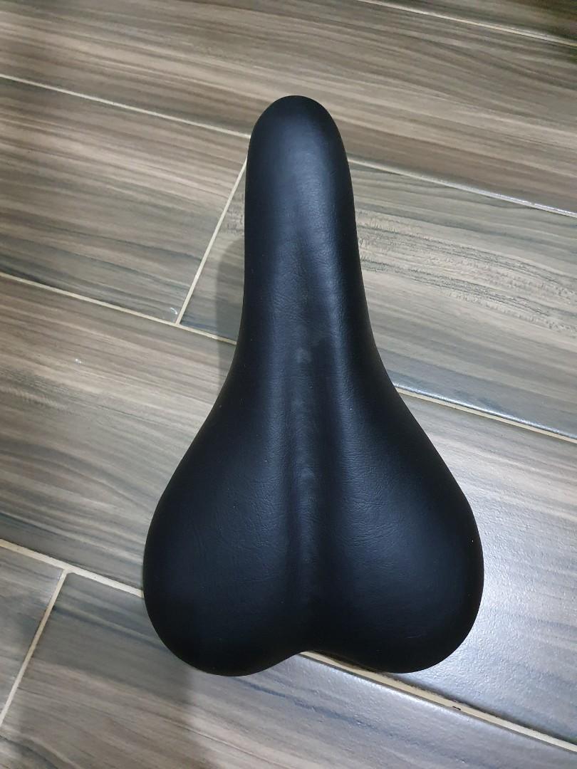 Java bicycle saddle (Category: Parts & Accessories) located in Singapore. Submitted by rockey856 (Listing ID 1126066145, Image 2). Description: java zelo v2 bicycle saddle. used only once. selling because I changed it after buying the bike. bike seat foldie foldable bicycle.