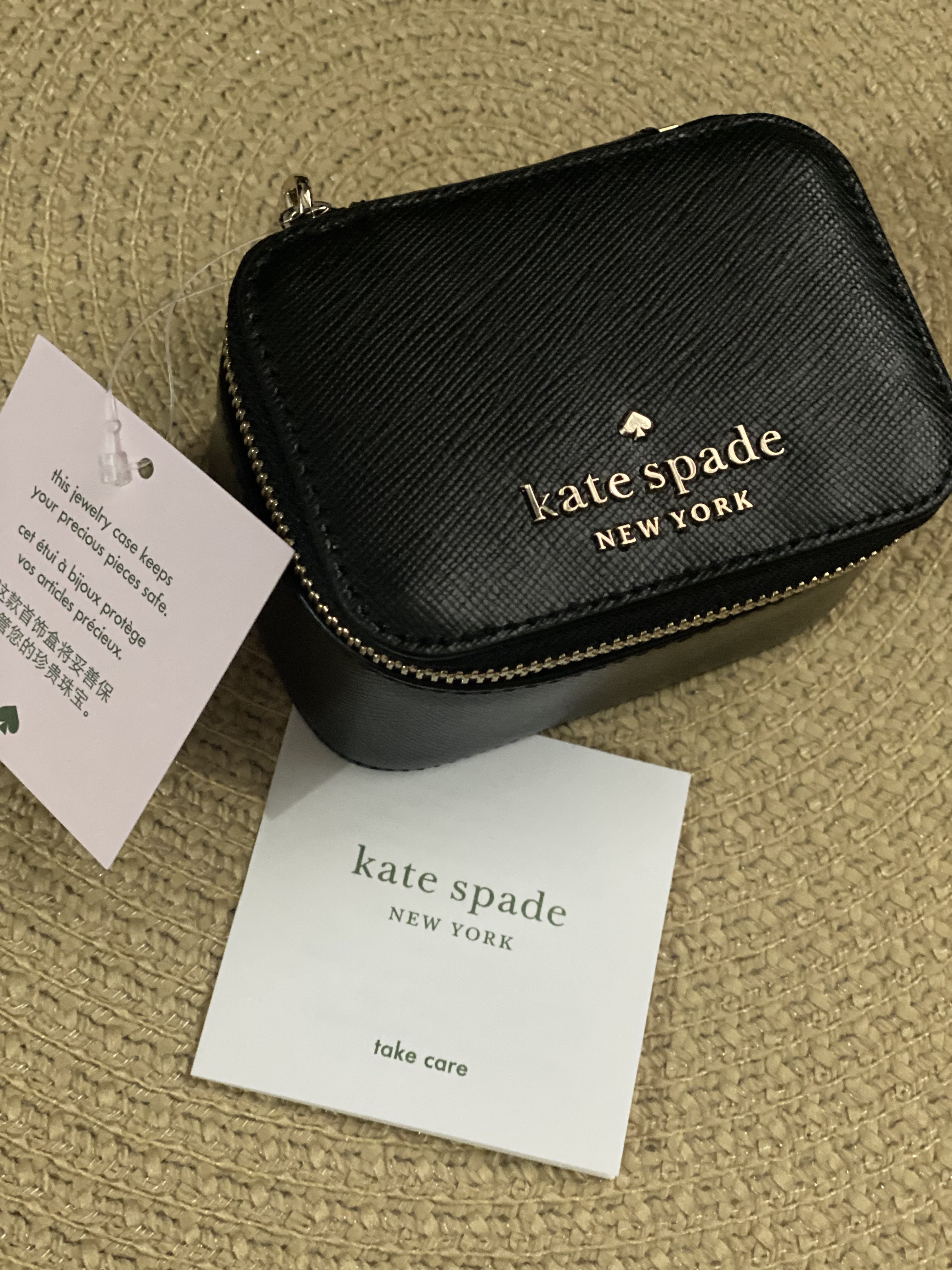 Kate Spade Jewelry Holder Travel Box Black Saffiano Leather Original,  Women's Fashion, Bags & Wallets, Clutches on Carousell
