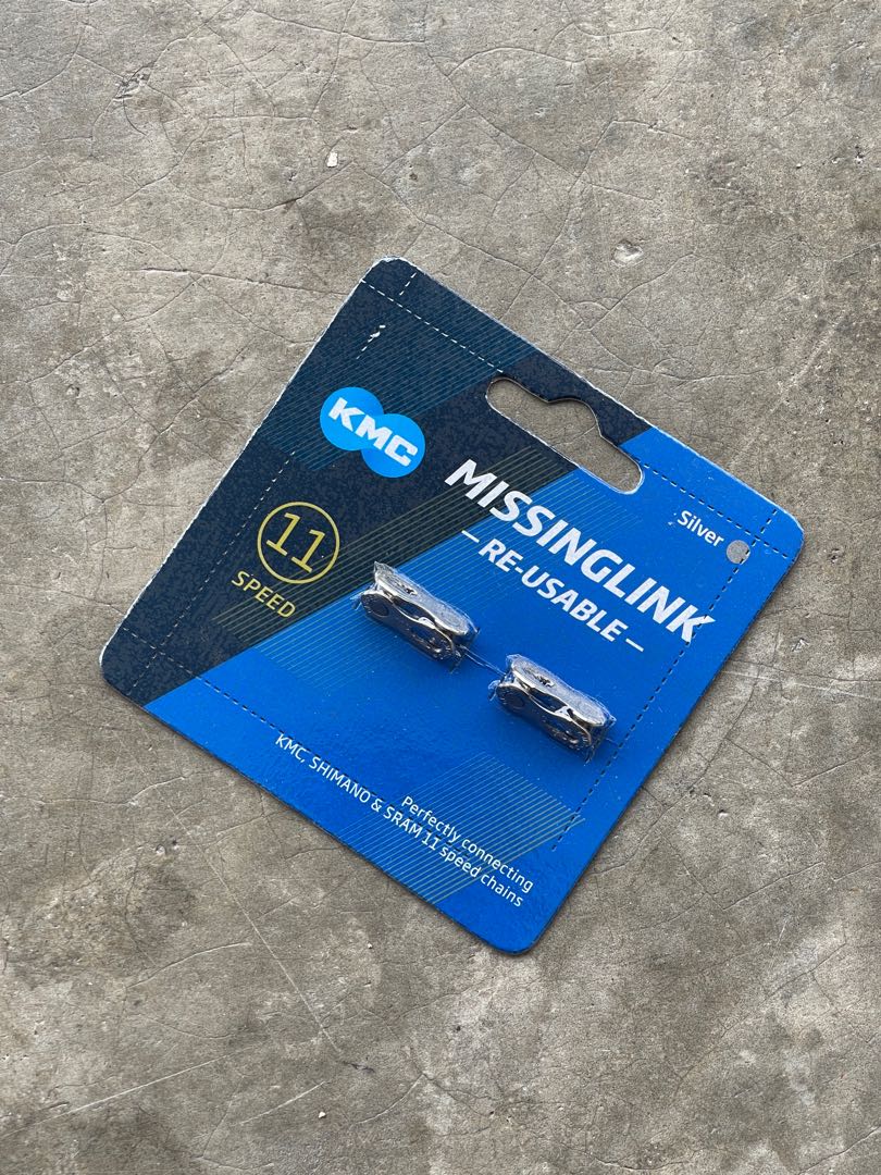 KMC Missing Link 11 Speed, Sports Equipment, Bicycles & Parts, Parts