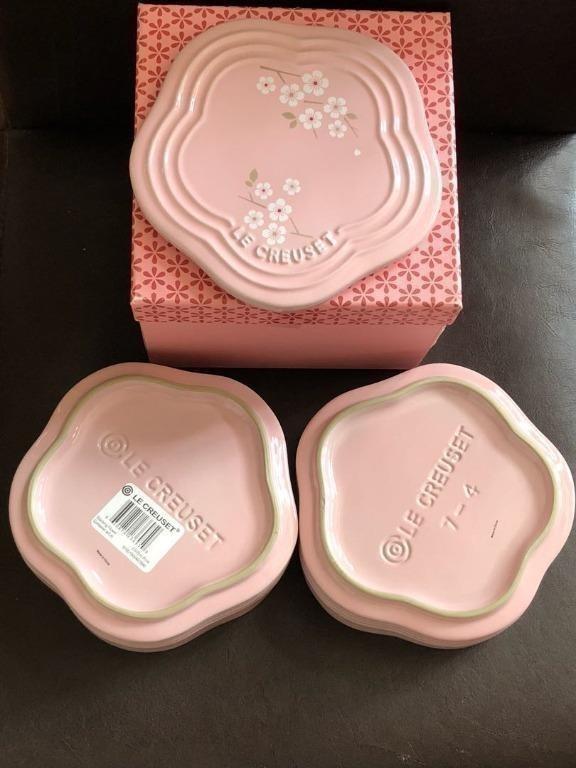 Le Creuset 櫻花全盒 層疊盒 Stacking Flower Containers, 傢俬＆家居, 廚具和餐具, 餐具和餐具