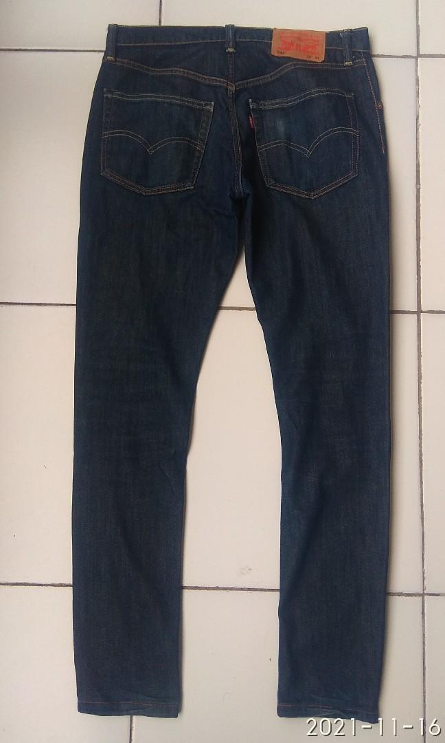 Levi's 541 sz.32, Fesyen Pria, Pakaian , Bawahan di Carousell