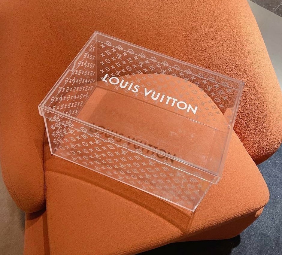 Ultra Rare Vintage LOUIS VUITTON Dom Perignon Presentation Box Display Case  LV