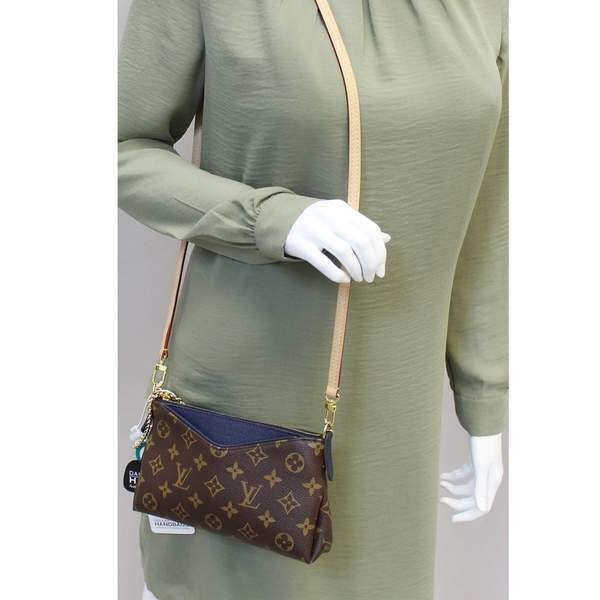 Louis vuitton pallas shop clutch monogram