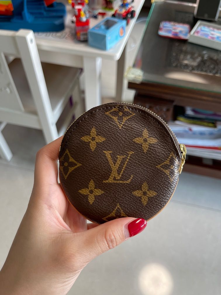 LV round coin pouch (Rare), Women's Fashion, Bags & Wallets
