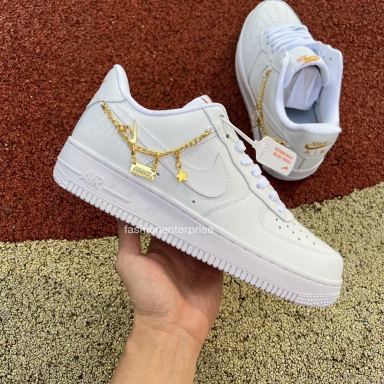 Nike Air Force 1 Low White Pendant, Men's Fashion, Footwear