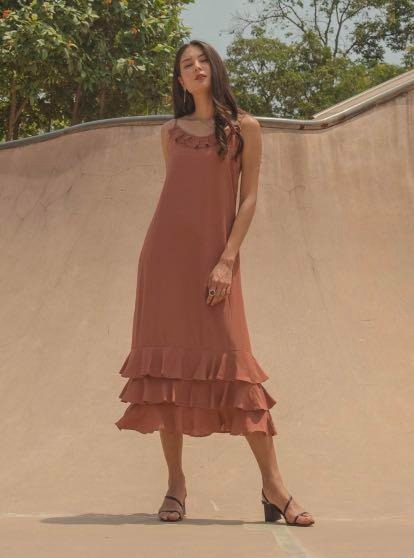 Oasis Maxi in Brick Red YHF, Women's Fashion, Dresses u0026 Sets, Dresses on  Carousell