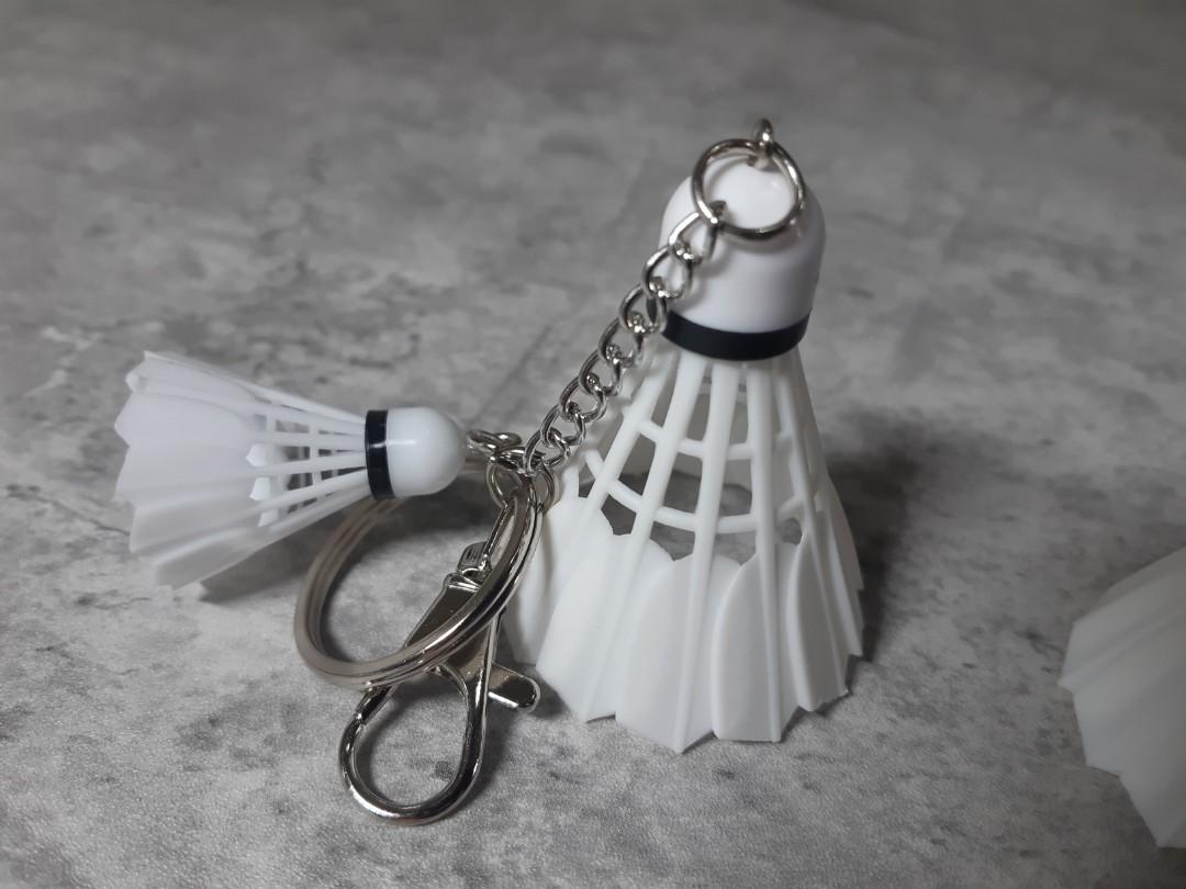 Original premium shuttlecock badminton keychain, Men's Fashion