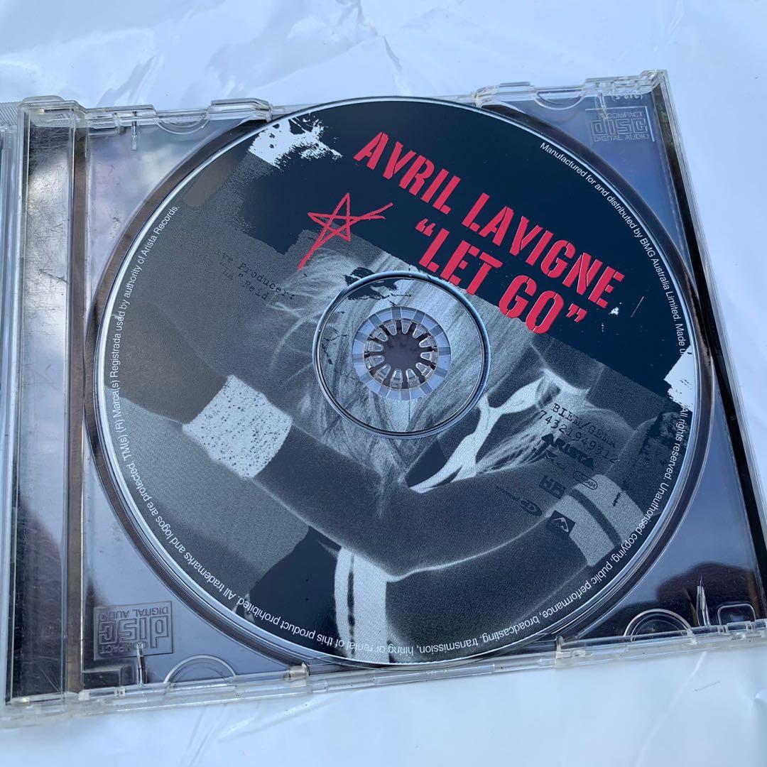 PO VINTAGE MUSIC CD 2002 ALBUM AVRIL LAVIGNE LET GO, Hobbies & Toys