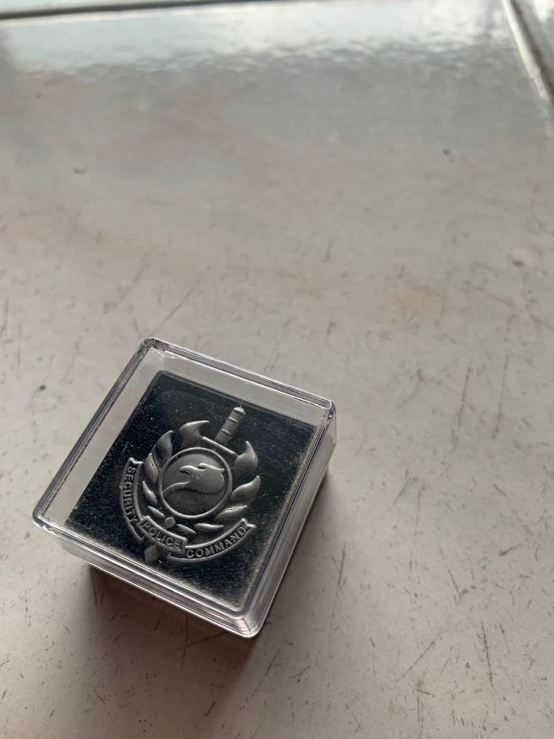 Police Security Commander pin, Hobbies & Toys, Memorabilia ...