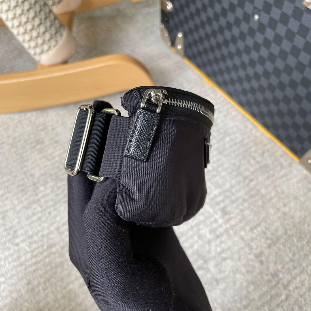 Prada arm pouch clearance