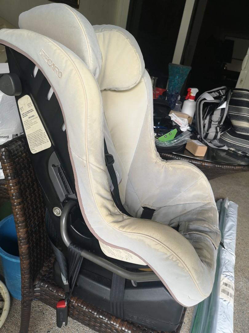 Recaro Expired Car seat, Babies & Kids, Going Out, Car Seats on Carousell