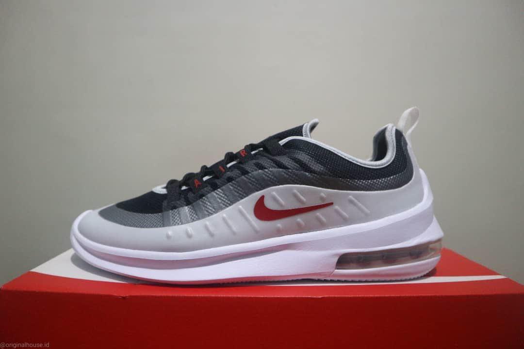 SALE NIKE AIR MAX AXIS SIZE 44, Fesyen Pria, Sepatu , Sneakers di Carousell