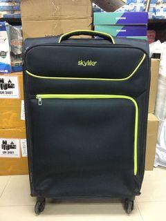 Skylite Travel Luggage (17 x 9.5 x 26.5")
