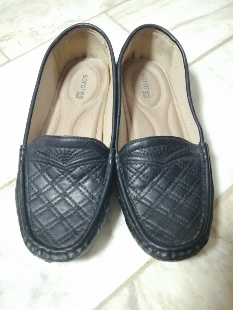Sorores by Figlia, Women's Fashion, Footwear, Flats & Sandals on Carousell
