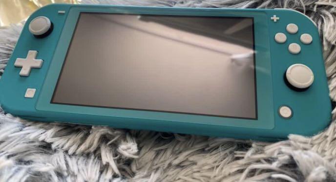 Switch lite （分類：Nintendo 任天堂）位於 Hong Kong。 由 wongdan 提交（商品編號 1126047553，圖片 1）。簡介： Full set, 阿仔介打益有心人 行貨機。