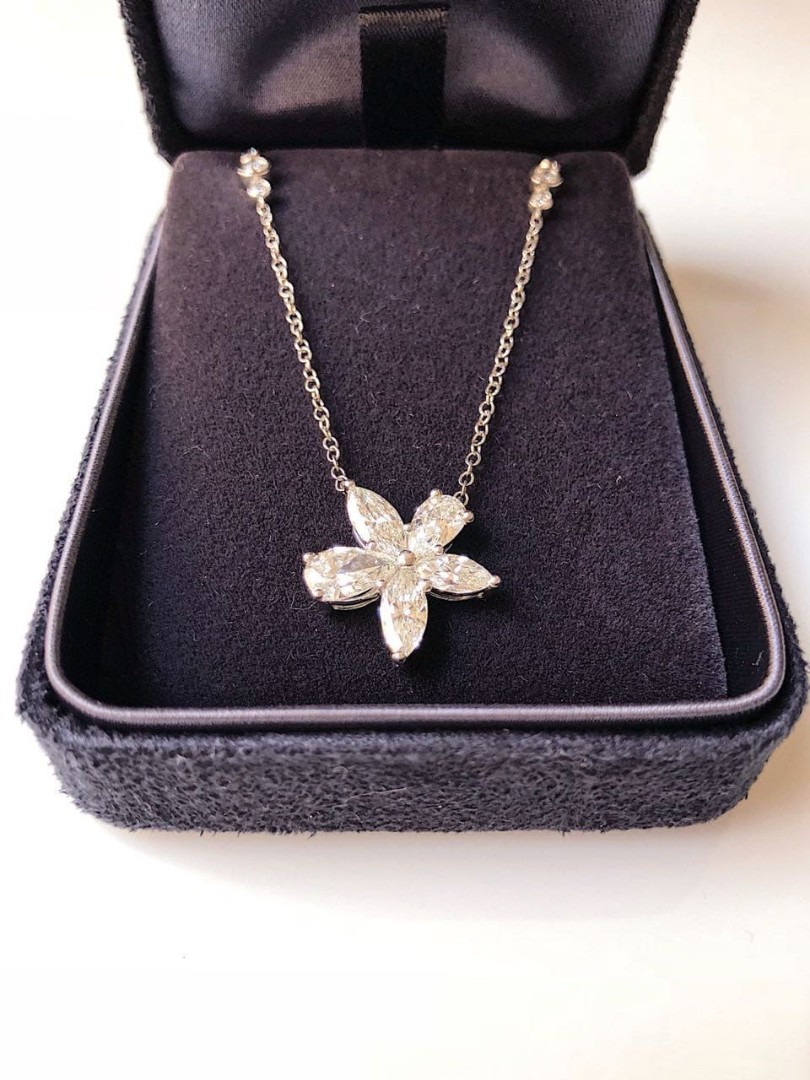 Tiffany victoria clearance mixed cluster necklace