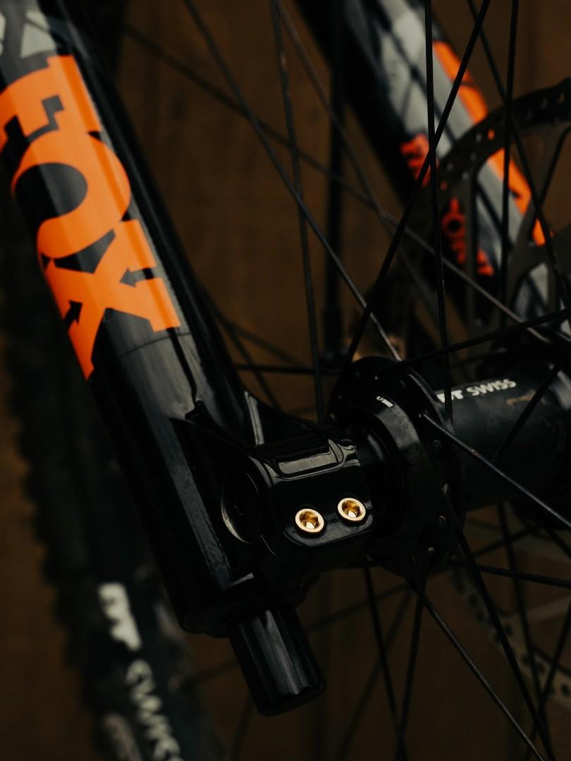 Fox 49 dh fork store