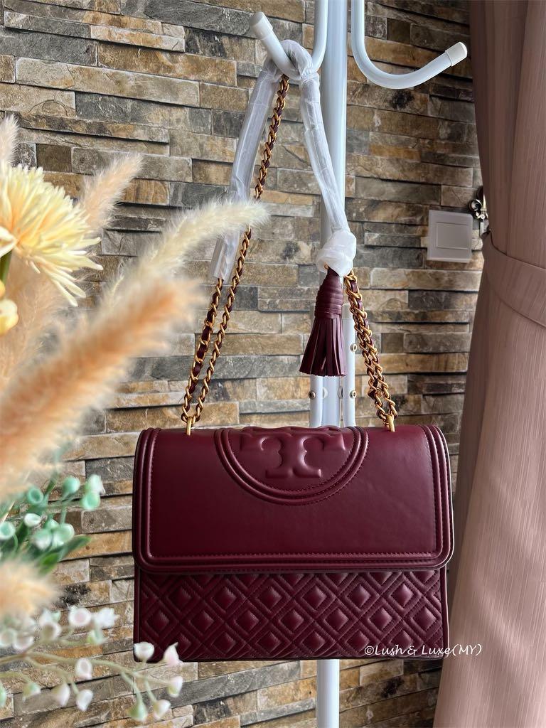 Tory Burch Fleming Medium Convertible Shoulder Bag, Women's Fashion, Bags &  Wallets, Shoulder Bags on Carousell