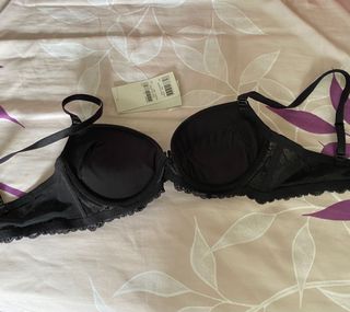 (Category: ) located in . Submitted by woobaliu (Listing ID 1126029738, Image 1). Description: .