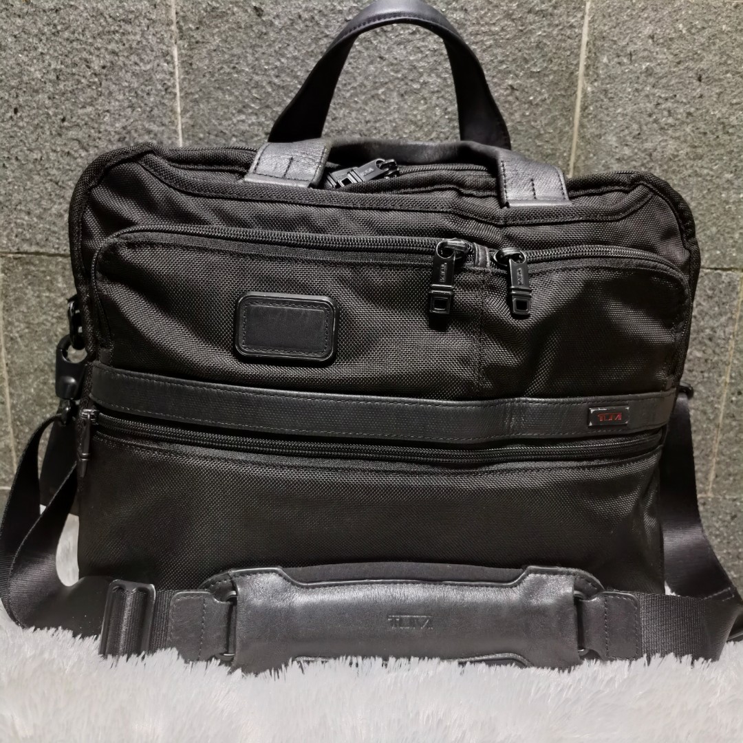 Tumi alpha 2 briefcase original, Fesyen Pria, Tas & Dompet , Tas Kantor