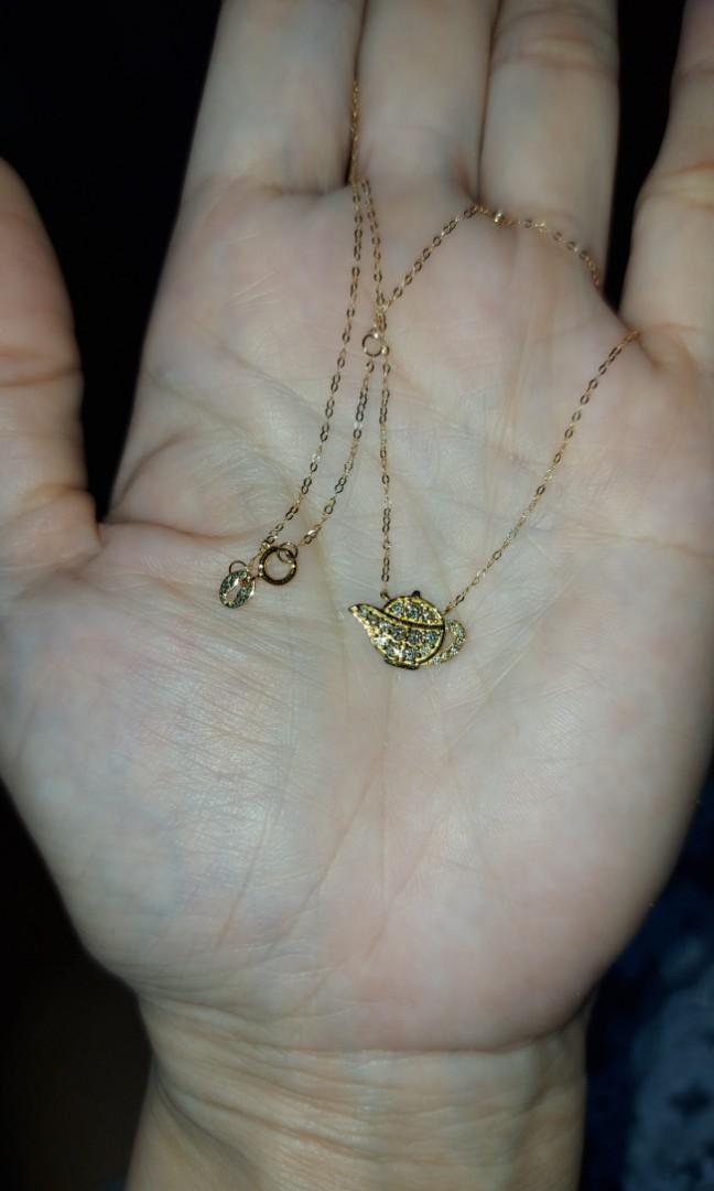 18k Gold with Diamonds Kettle Necklace (Category: Necklaces) located in Caloocan City. Submitted by leicuoce (Listing ID 1115003811, Image 3). Description: With Certificate 18K YellowGold 0.25carat Diamonds 45cm necklace length Hongkong Setting.