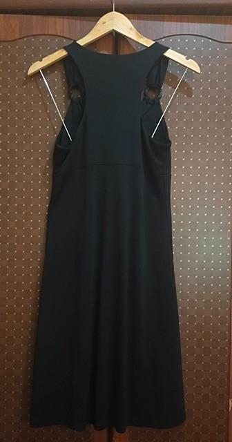 Black Fitted Sleeveless Dress (Category: Evening dresses & gowns) located in Valenzuela. Submitted by anniepating (Listing ID 1126289681, Image 2). Description: - bought from Macy's in the U.S. - fabric is a bit stretchy with bra padding - shoulder to hem [38 inches, when laid flat] ❌ Swaps. ❌ Low ball. ❌ Joy Reserver. ❌ Rush Shipping. ❌ Cancellations. ❌ Returns. - MOP: Bank deposit/ GCash - RFS: decluttering - All sales are final..