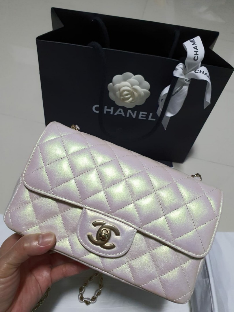 CHANEL 22C Grey Green Silver Mini Flap Iridescent Cloudy Goatskin