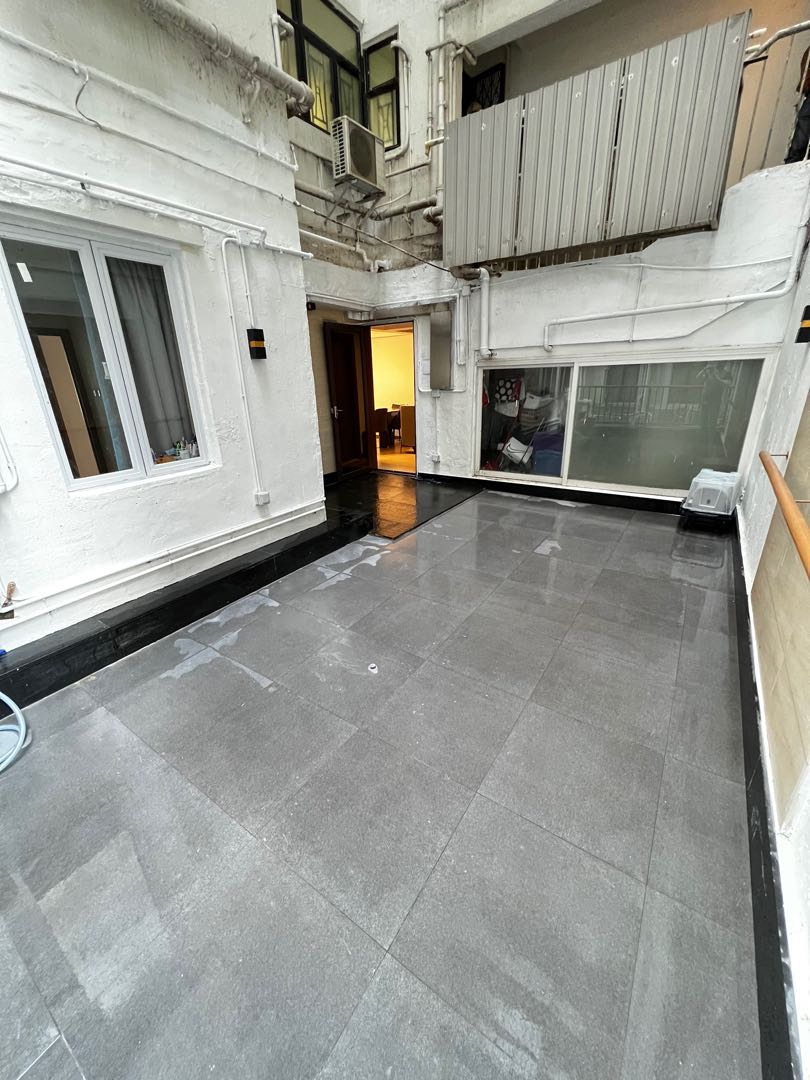 1st floor with platform, Block D, Harbour Building, 132 Paterson Street, Causeway Bay63438021379330114
