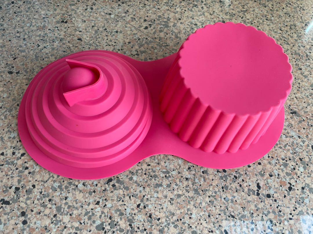 Giant cupcake mold, Furniture & Home Living, Kitchenware & Tableware
