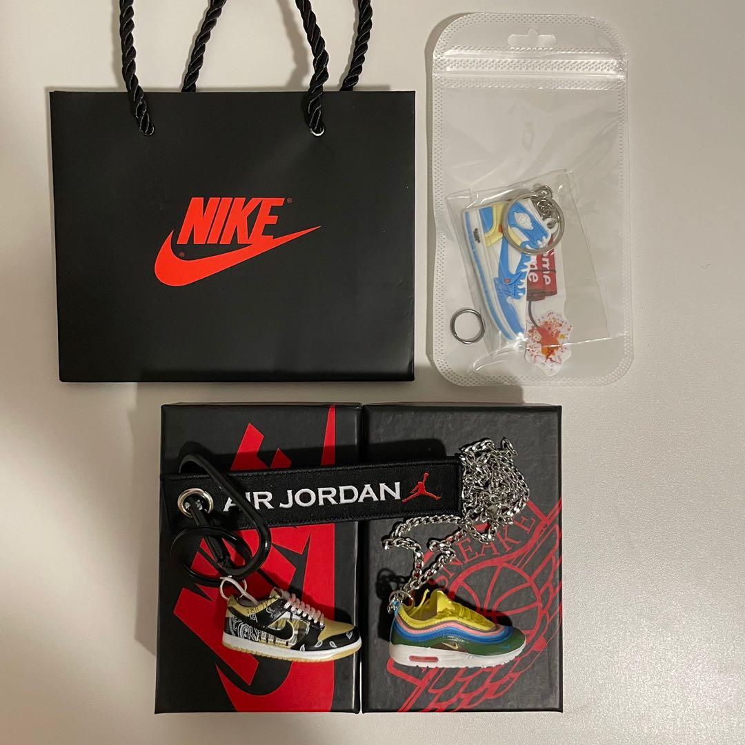 Sean wotherspoon keychain 2025