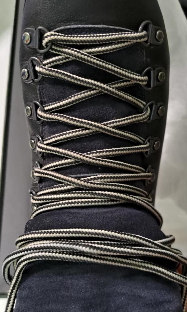 Initial boots （分類：靴）位於 Hong Kong。 由 boeepml 提交（商品編號 1126167645，圖片 2）。簡介： yama girl initial comfy。