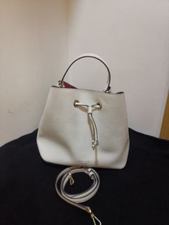 （分類：）位於 。 由 ninadhil 提交（商品編號 1126164441，圖片 1）。簡介： 。