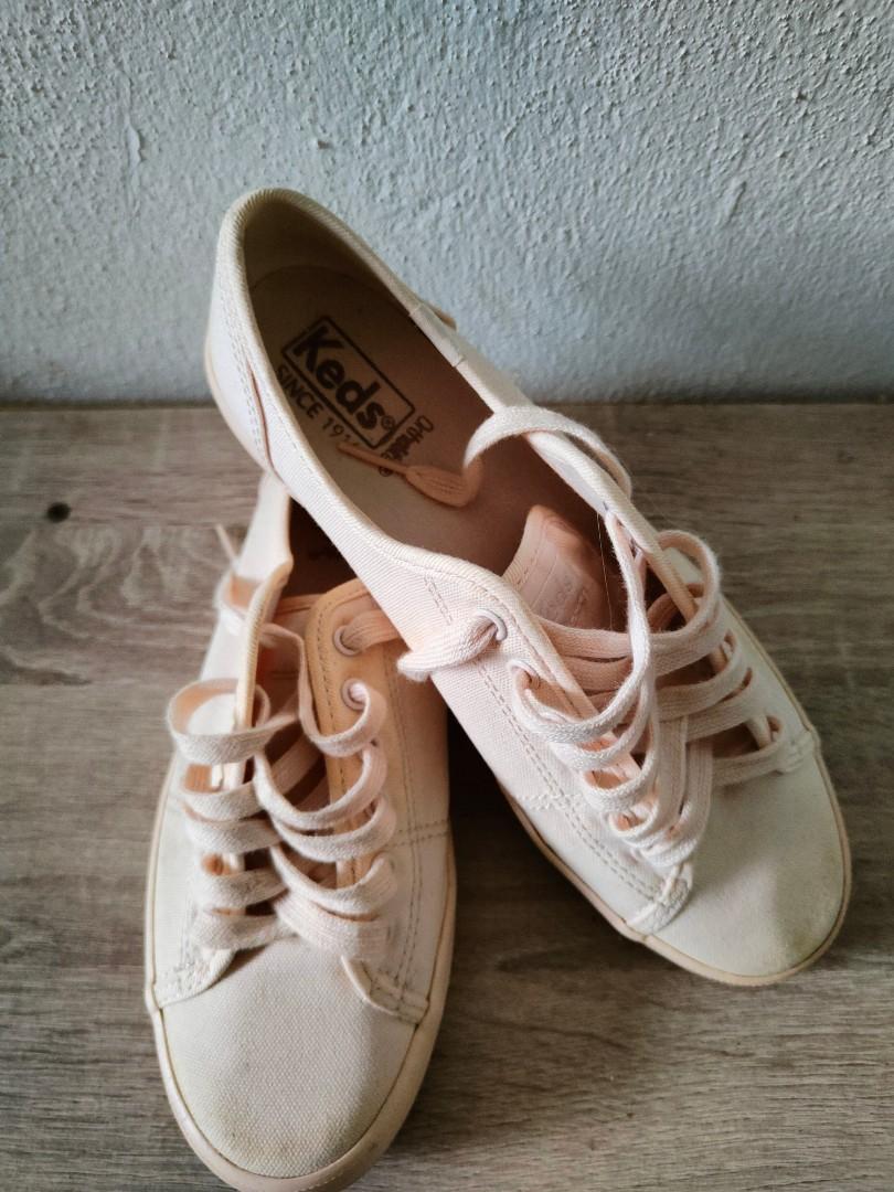 Light pink keds 2025